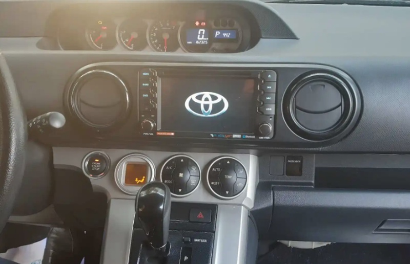 Штатный монитор для Toyota 4Runner